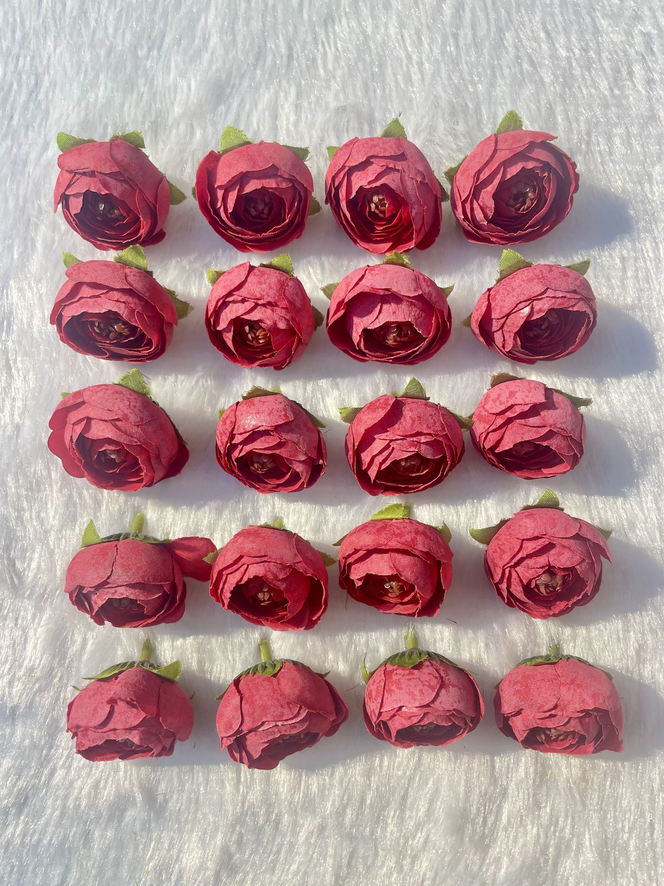 Dusty Red Peony (20 pieces)
Size-4cm