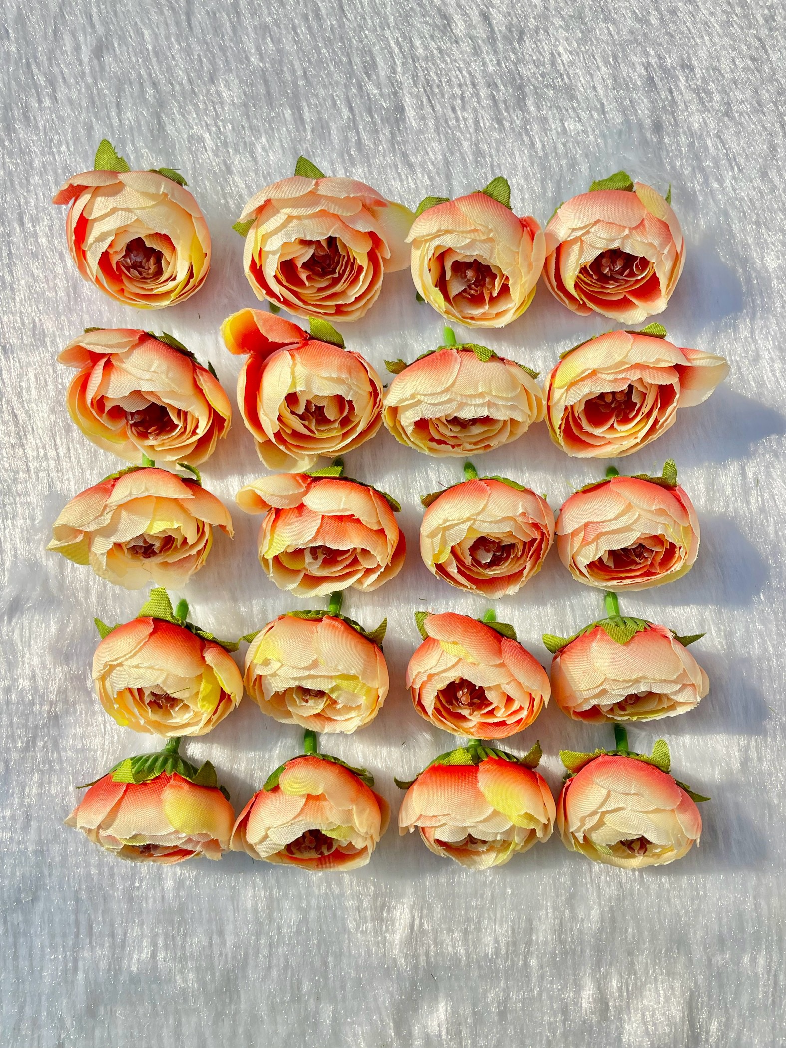 Double Color (Cream & Red) 20 pieces
Size-4cm