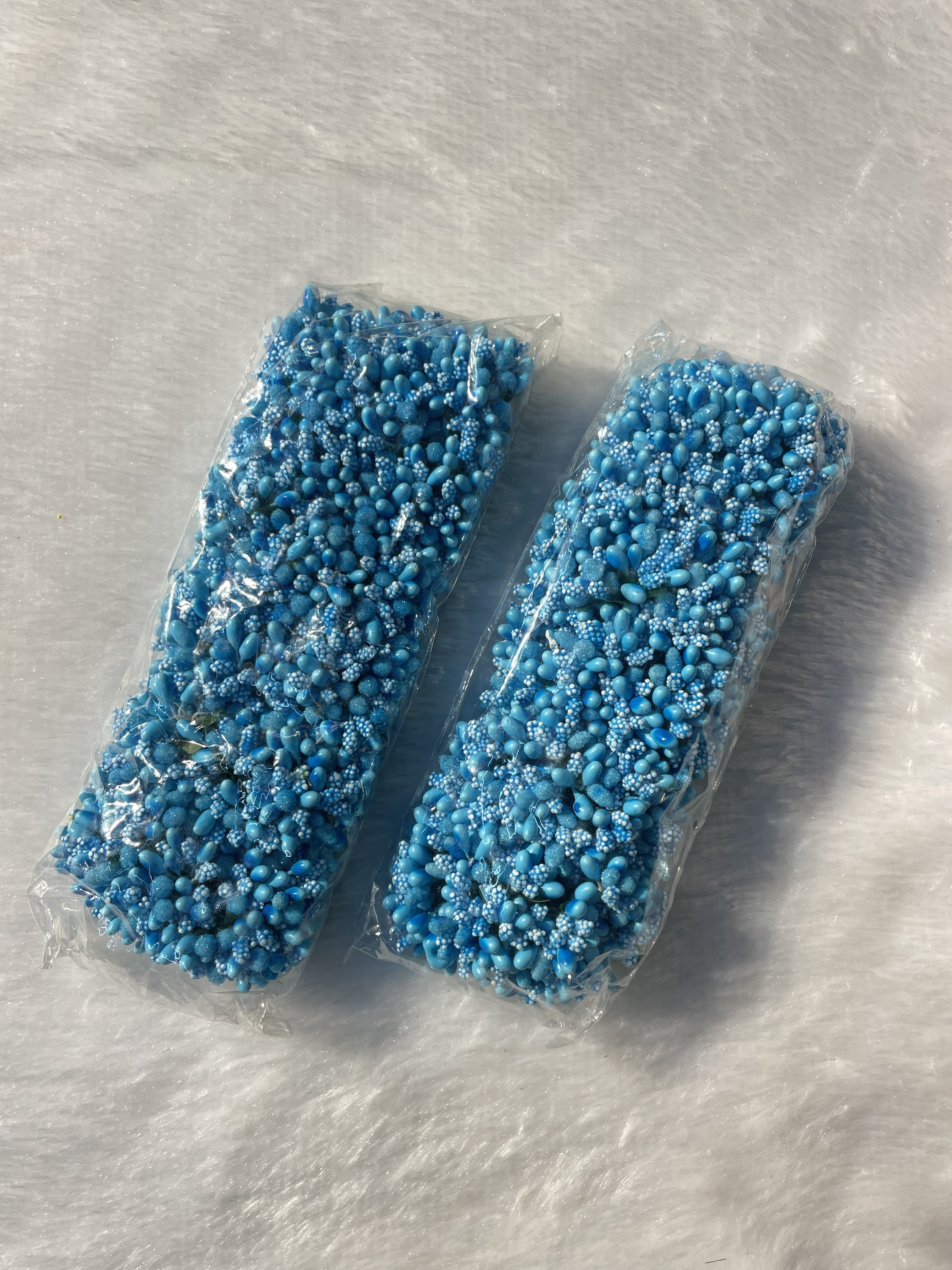 Light blue pollen (1 packet)
12 bunches in 1 pack