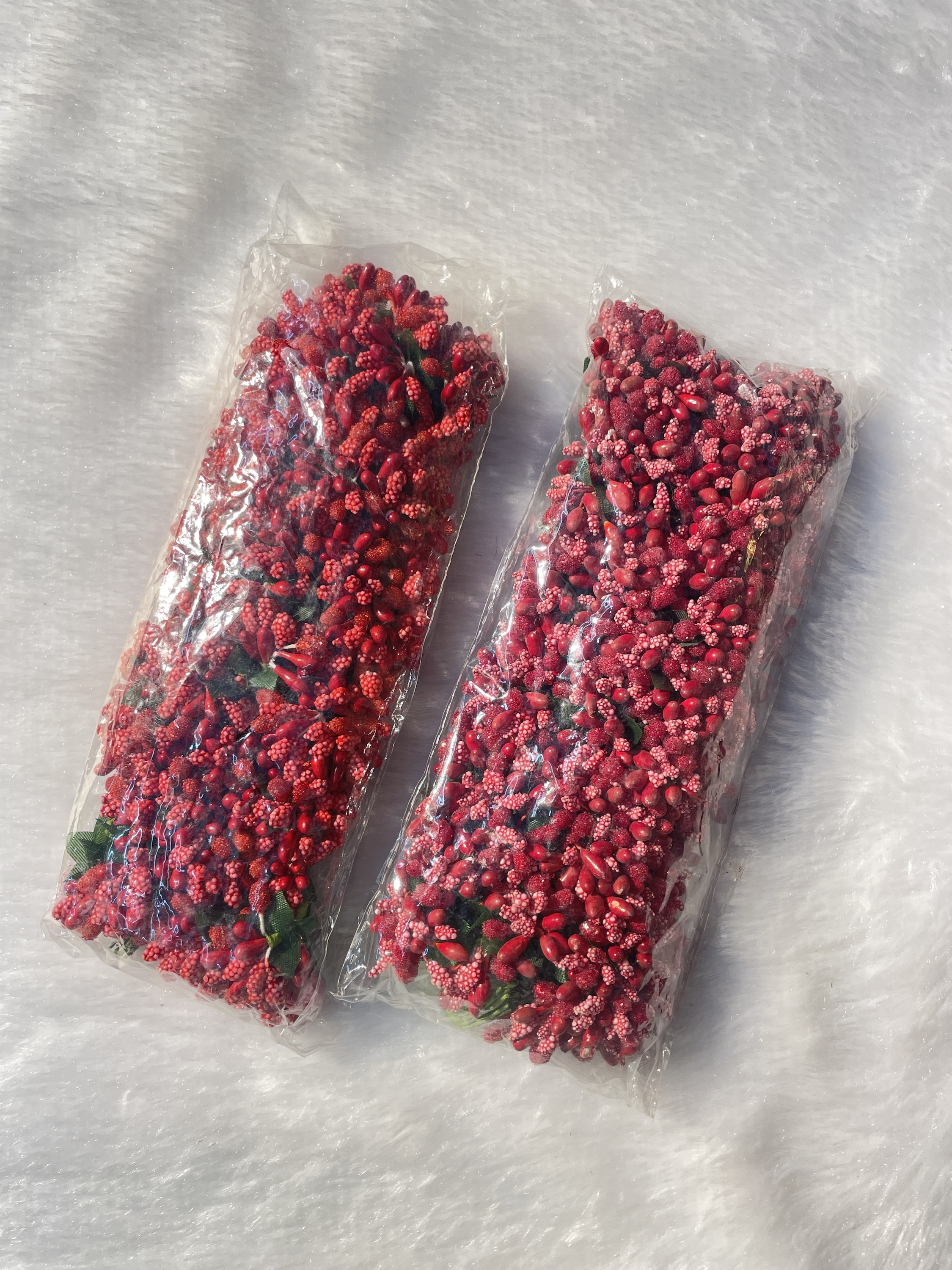 Dark red pollen (1 packet)
12 bunches in 1 pack