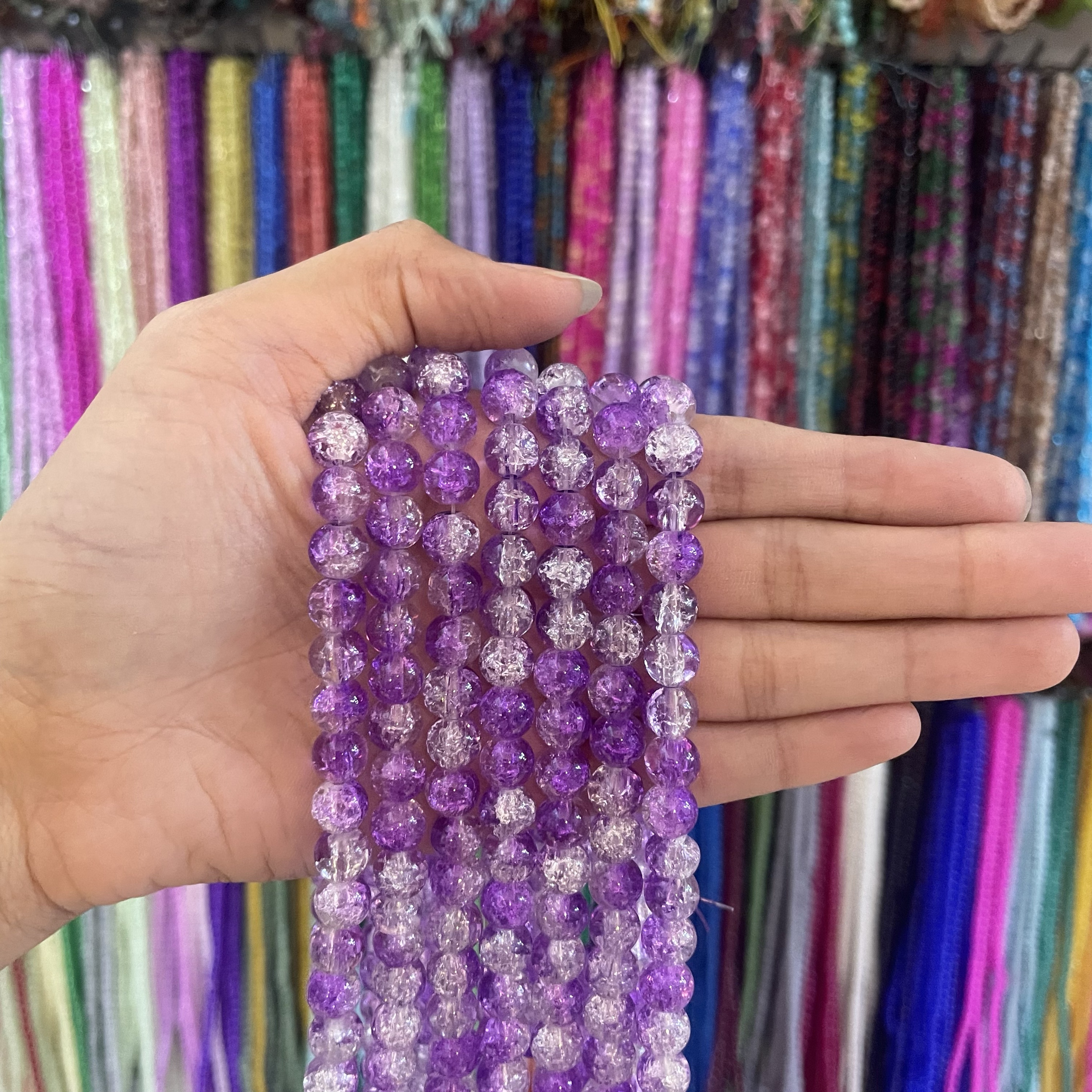 Violet & white (1 line)