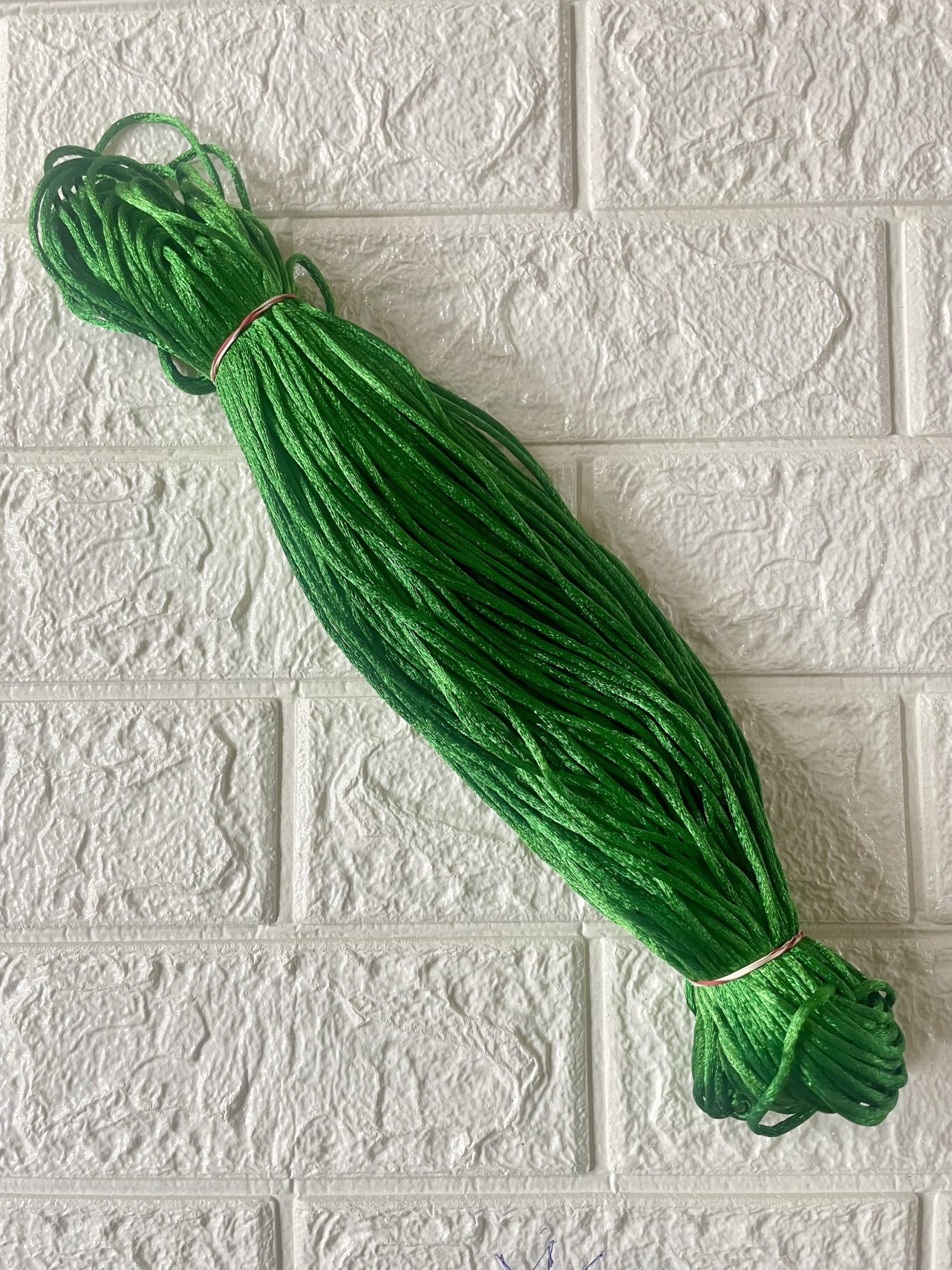 Green malai thread