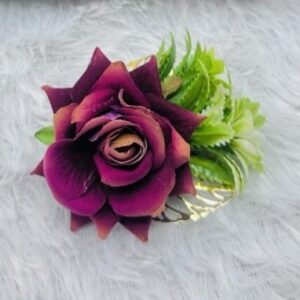 Velve flower brouch single peice (wine colour)