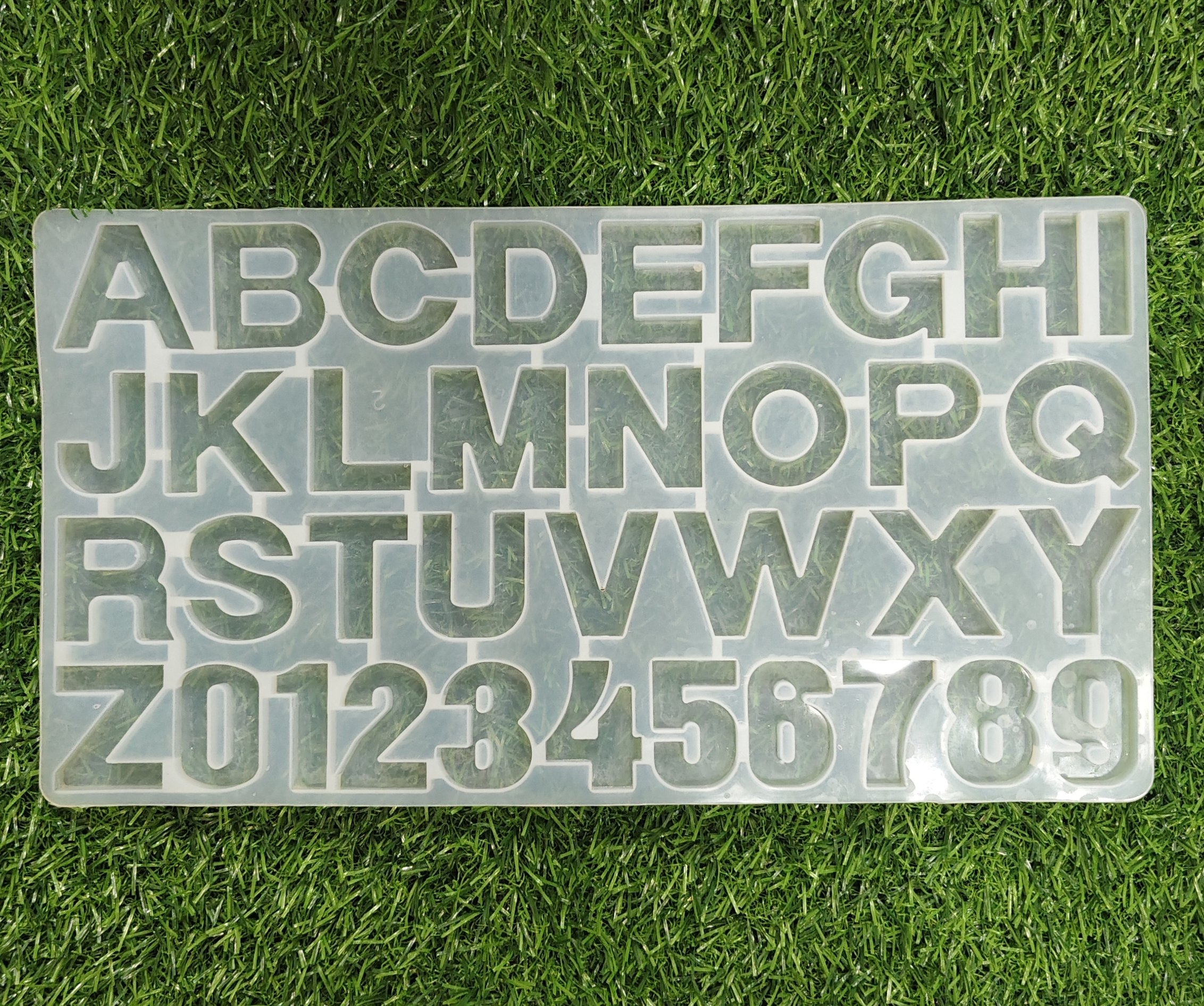ALPHABET MOULD 19x35 cm