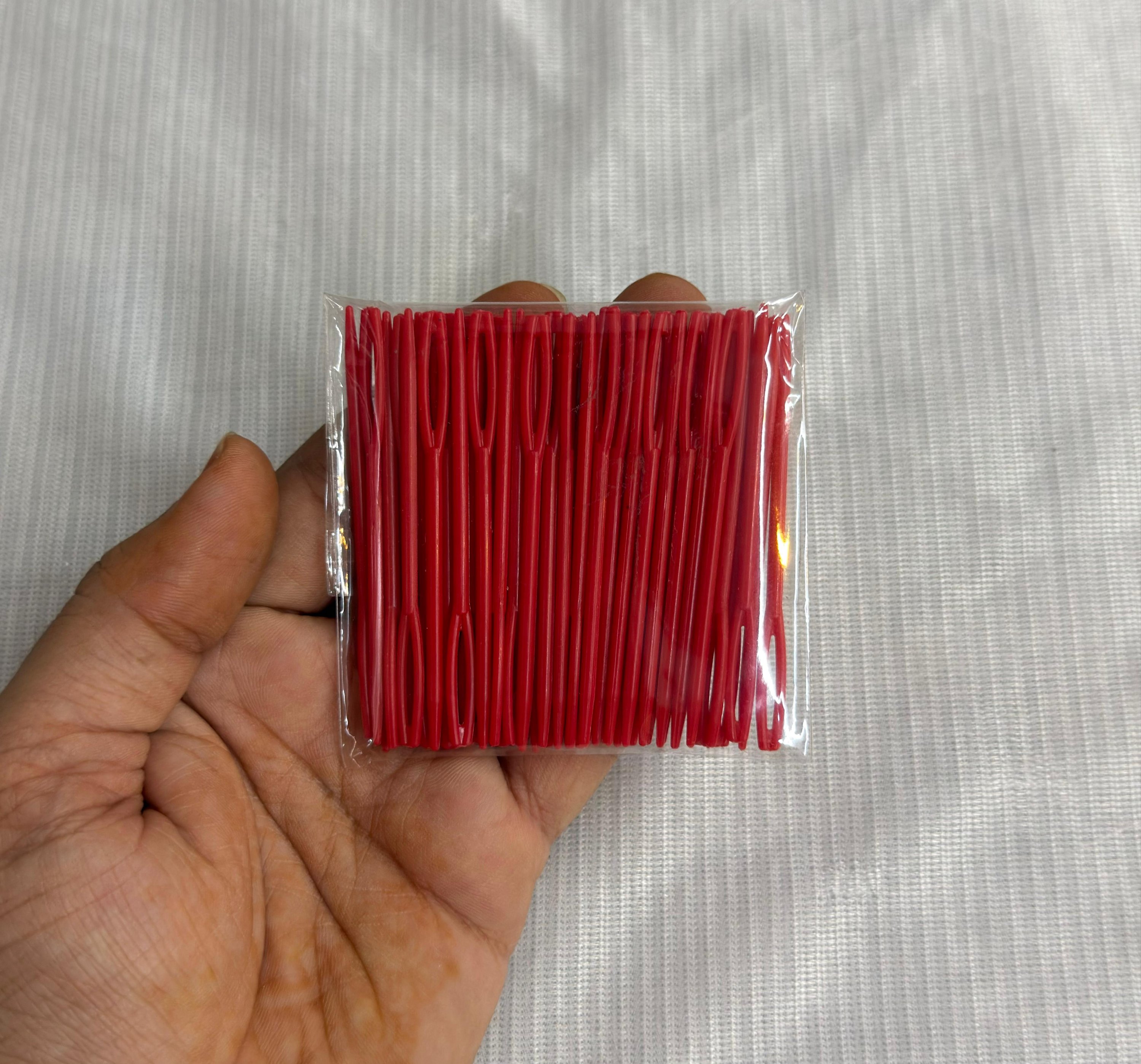 Plastic Bodkin needle 50pcs pack